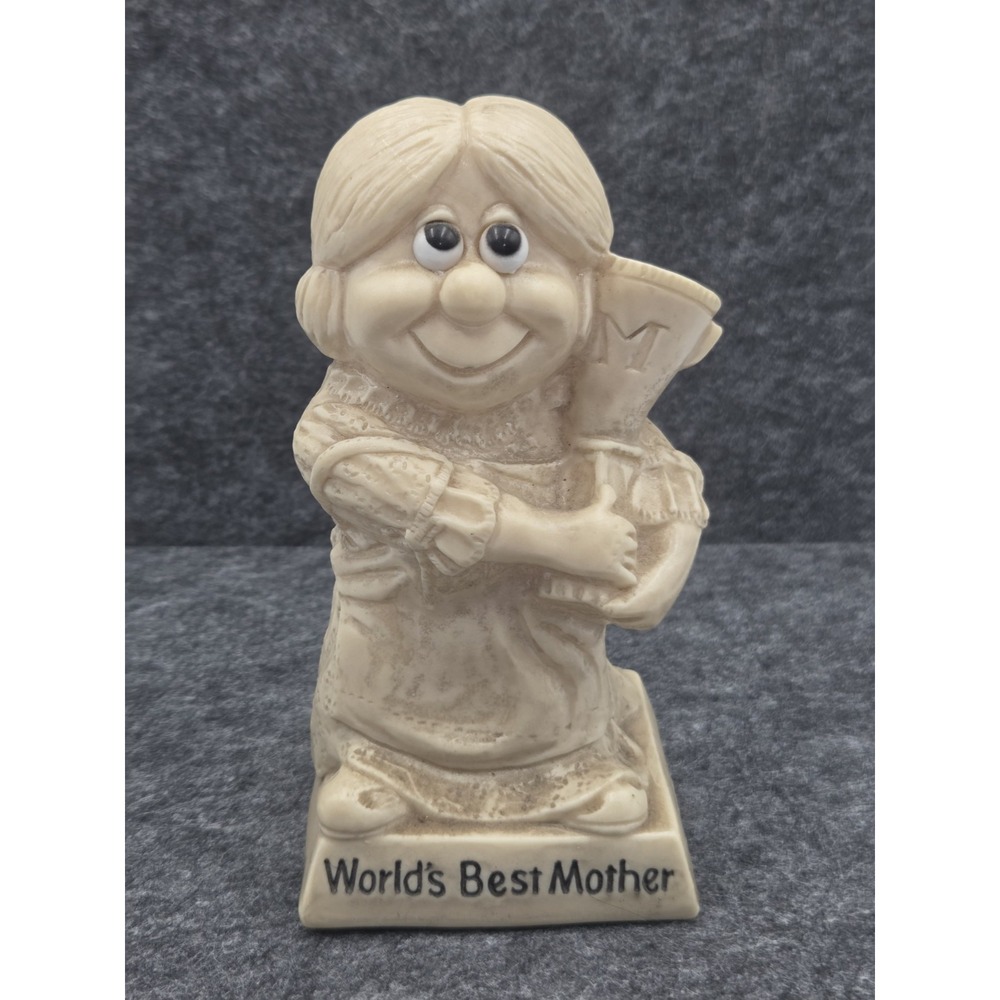 Vintage 1970 World's Best Mother R & W Berries Company Figurine Trophy Statue